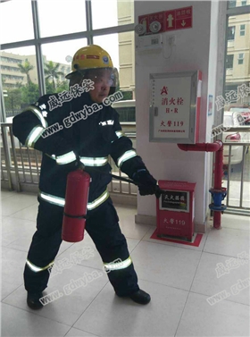 消防演习1_副本.jpg