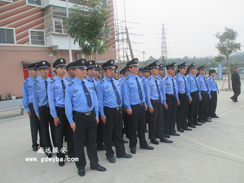 六玄网132432加强物业保安从业人员培训