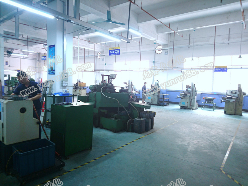 对于一名物业保安来说需具备三方面素质