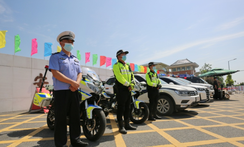 轻伤不下火线，民警连续8年坚守高考安保工作岗