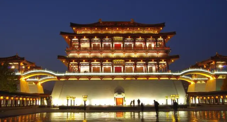 藏不住了！保安大叔成大唐不夜城“隐藏彩蛋”